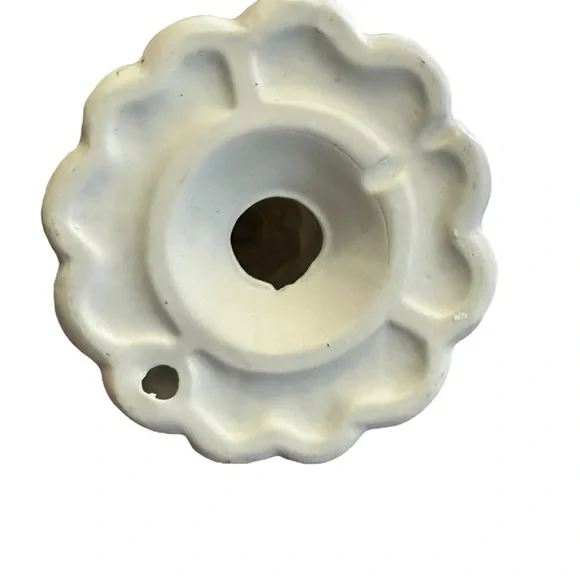 Vintage White Ceramic Christmas Tree Red Cardinals Gold Accents - Picture 3 of 5